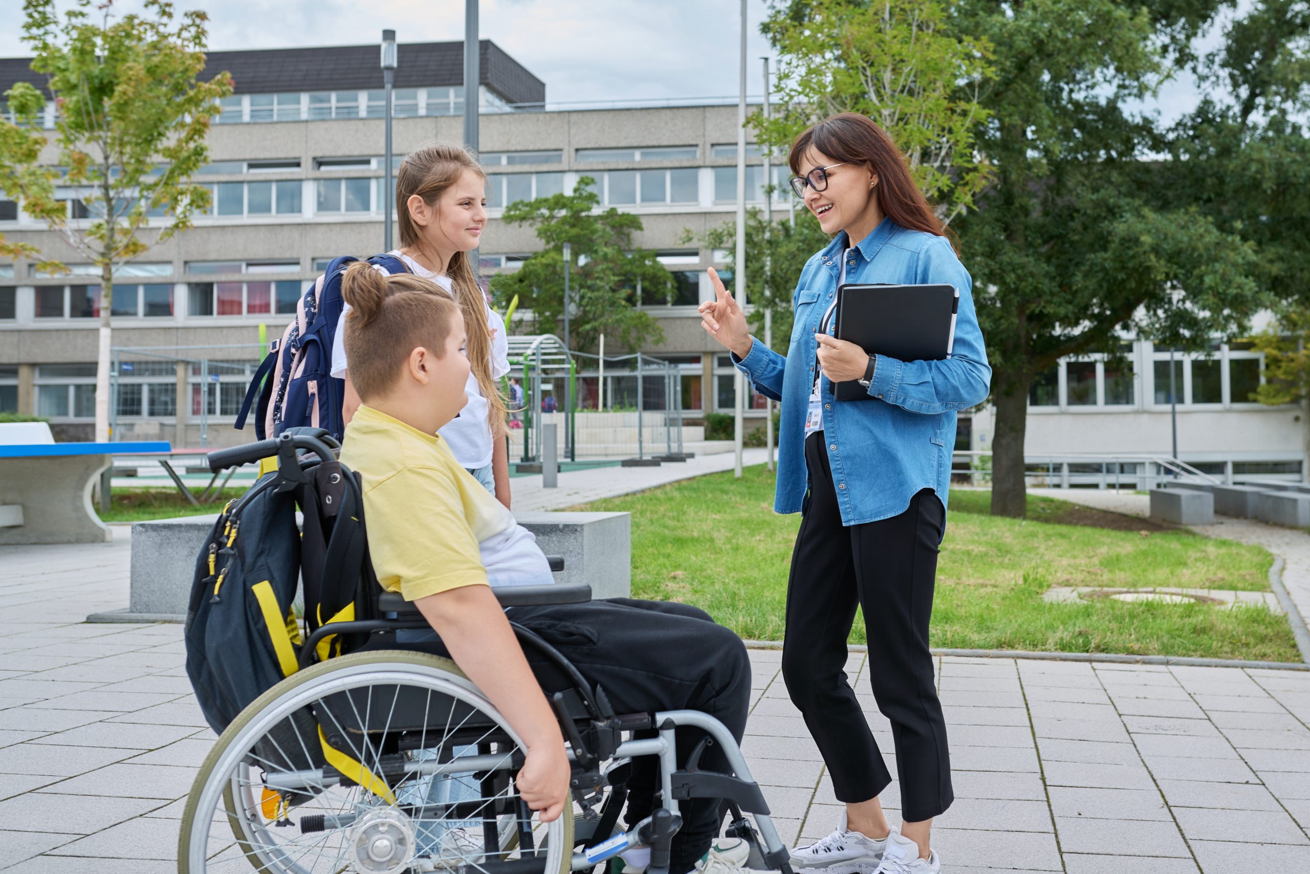 Omastehoolduse infopunkt pakub Sulle teadmisi, tuge ja lootust enda või lähedase hooldamise teekonnal. Iga inimese lugu on oluline, iga teekond on väärt toetamist.