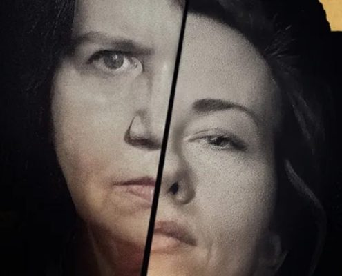 Raamid ja duell etenduse plakat: Keskealise tumade juustega naisterahva portree poolitatud näoga.