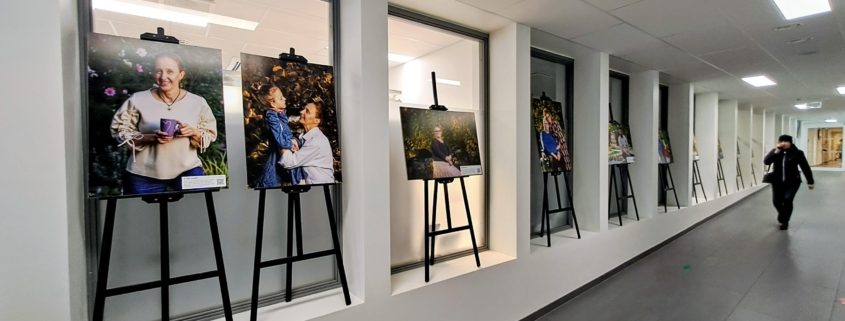 Omastehooldajate fotonäitus Ahme tervisemajas